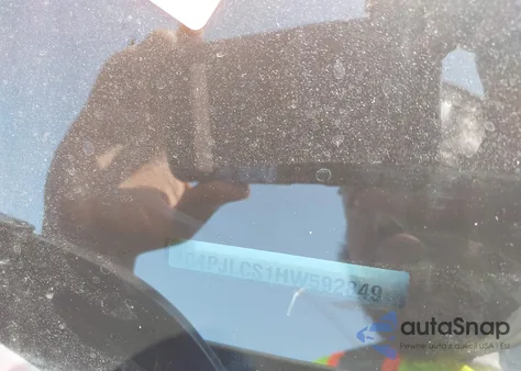 2017 Jeep Cherokee Latitude Fwd from USA, damaged, VIN 1C4PJLCS1HW592849